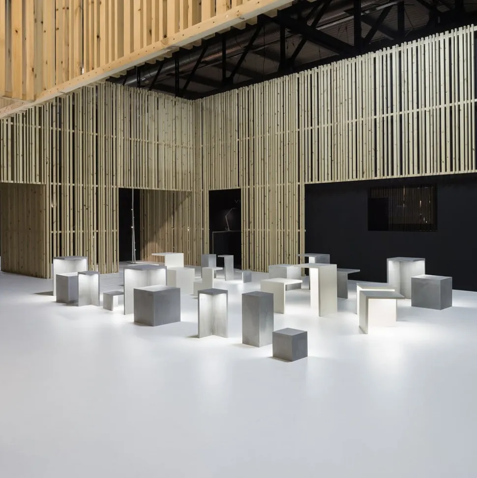 Vibia Empty 4135 Udendørslampe i beton, 25 cm