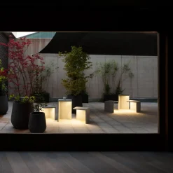 Vibia Empty 4135 Udendørslampe i beton, 25 cm