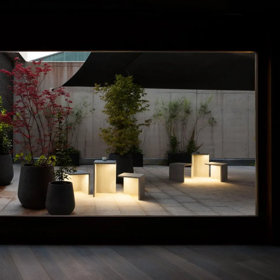 Vibia Empty 4135 Udendørslampe i beton, 25 cm