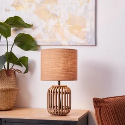 Woodrow bordlampe af bambus med stofskærm